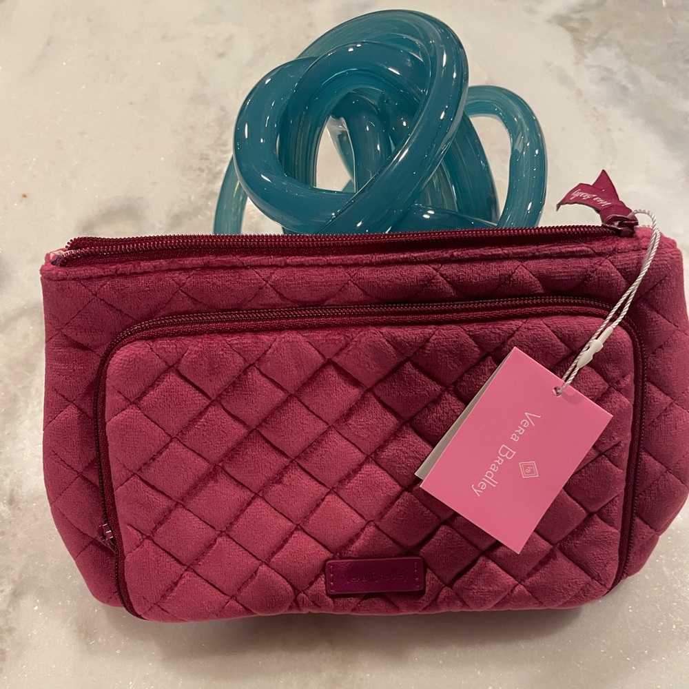 Vera Bradley Compact Organizer - Magenta. NWT. Product No. 27210-U23.